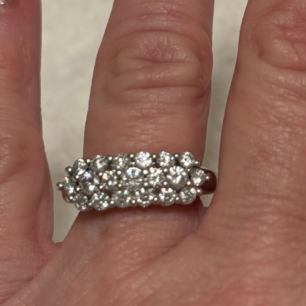 ring - Picture 2 of 4